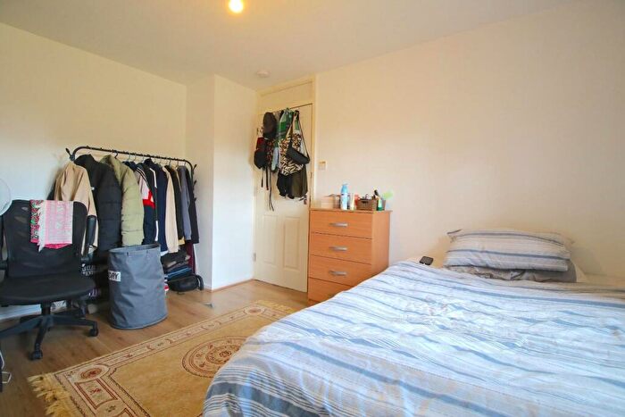 4 Bedroom House To Rent In Birch Close, London, E16