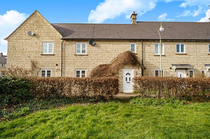 3 Bedroom Terraced House For Sale In Campion Way, Witney, OX28