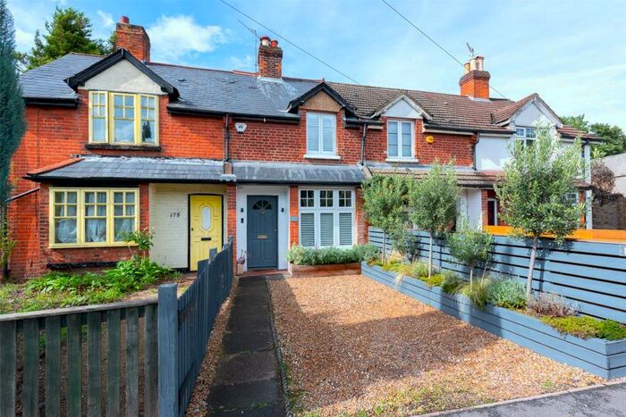 2 Bedroom Terraced House To Rent In Woking, Surrey, GU21