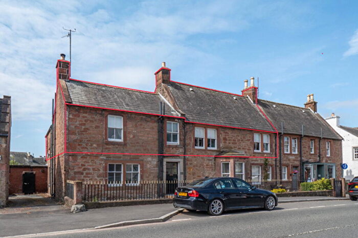3 Bedroom Maisonette For Sale In Drumlanrig Street, Thornhill, DG3