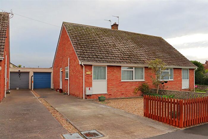 3 Bedroom Semi Detached Bungalow For Sale In Brunels Way, Highbridge, TA9