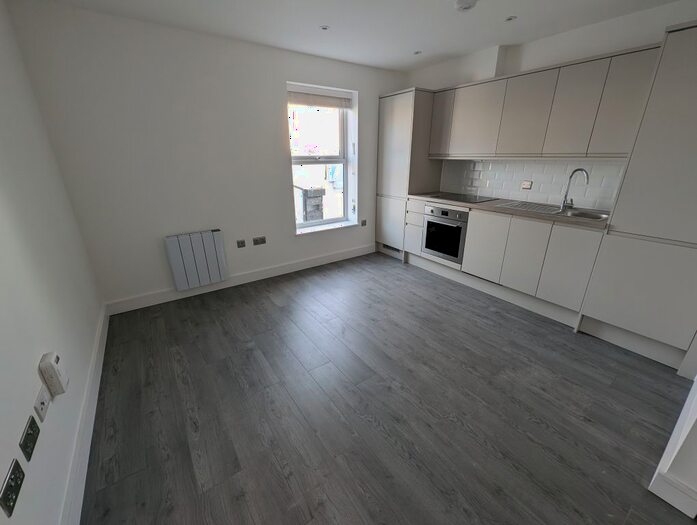 1 Bedroom Flat To Rent In Leytonstone Road, London, E15