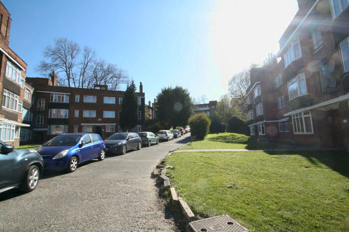 2 Bedroom Flat To Rent In Anerley Road, London, SE20