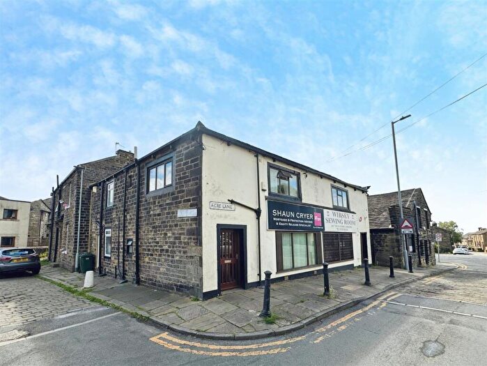 2 Bedroom Flat To Rent In High Street, Wibsey, Bradford, BD6