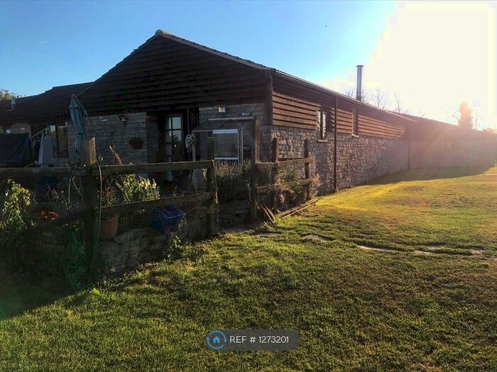 5 Bedroom Bungalow To Rent In Etsome, Somerton TA11