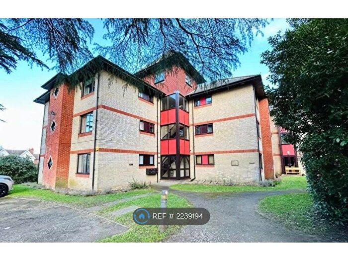 2 Bedroom Flat To Rent In Southcote Road, Reading, RG30