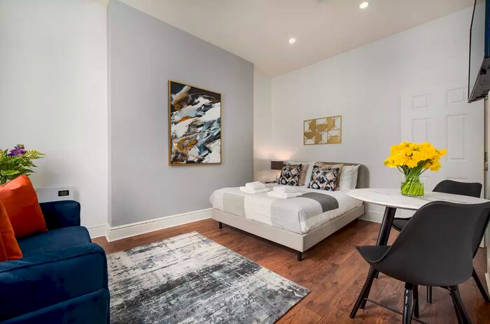 Studio To Rent In Warwick Road (/), Earls Court, London, SW5