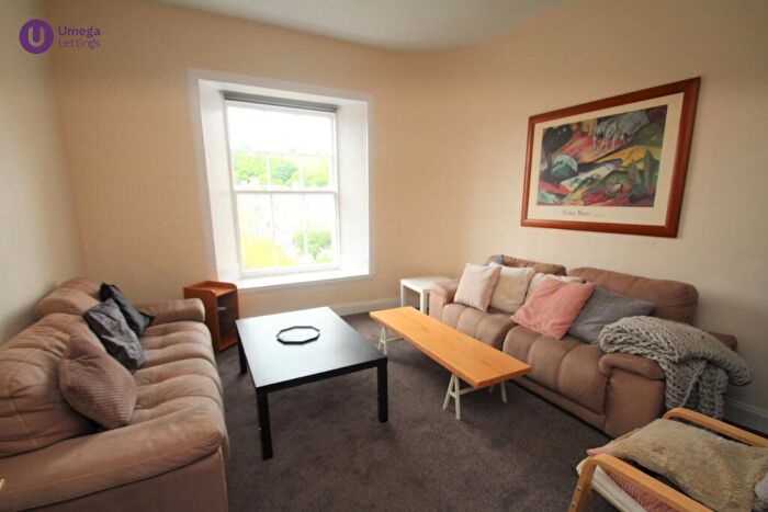 5 Bedroom Apartment To Rent In Montgomery Street, Hillside, Edinburgh, EH7