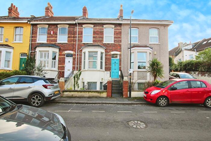 4 Bedroom Terraced House To Rent In Banner Road - Montpelier, BS6