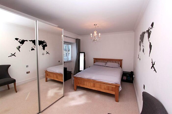 2 Bedroom Apartment To Rent In The Grand, Elliot Street, The Hoe, Plymouth, PL1