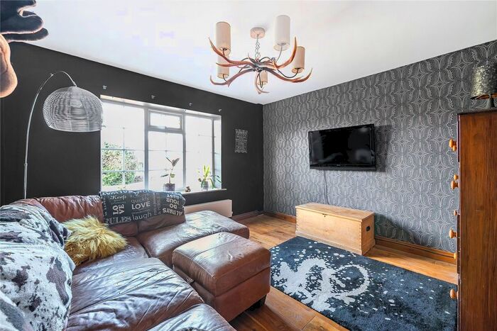 4 Bedroom Detached House For Sale In Main Street, Ledston, Castleford, West Yorkshire, WF10