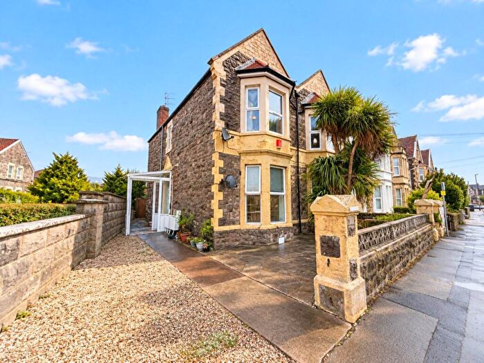 1 Bedroom Flat For Sale In Gordon Road, Outskirts Of Weston Town, BS23