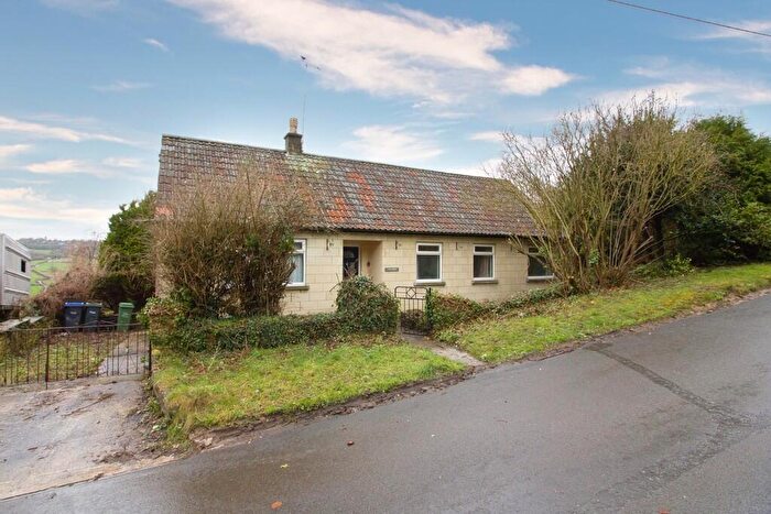 3 Bedroom Detached Bungalow For Sale In Beech Road, Box, SN13
