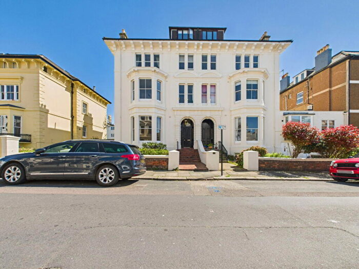 2 Bedroom Flat For Sale In Albany Villas, Hove, BN3