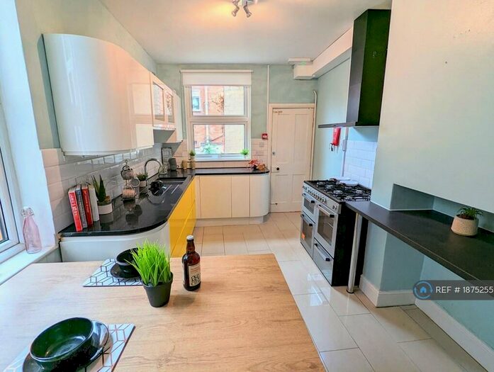 6 Bedroom Terraced House To Rent In Kirby Road, Leicester, LE3