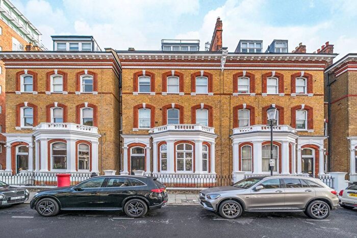 3 Bedroom Flat For Sale In Roland Gardens, South Kensington, London, SW7