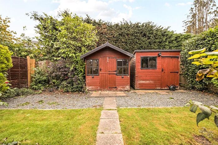 3 Bedroom Detached House For Sale In Sutherland Crescent, Chippenham, SN14