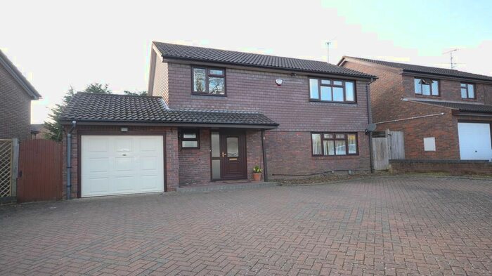 4 Bedroom Detached House To Rent In Northbourne Close, Earley, Reading, RG6