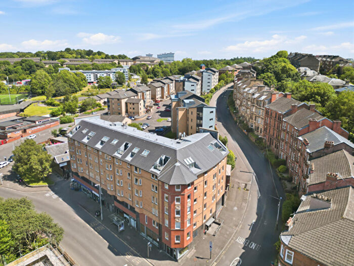 2 Bedroom Flat For Sale In / Oban Drive, North Kelvinside, Glasgow, G20