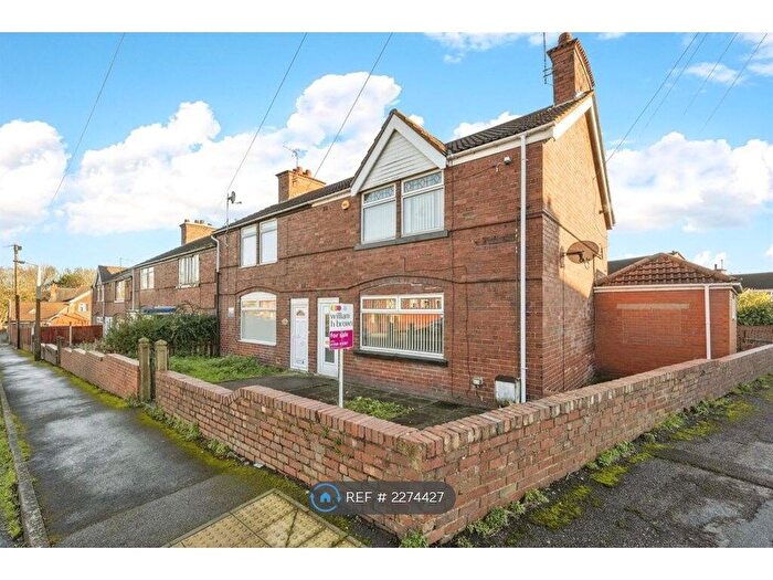 3 Bedroom Terraced House To Rent In King Avenue, Maltby, Rotherham, S66