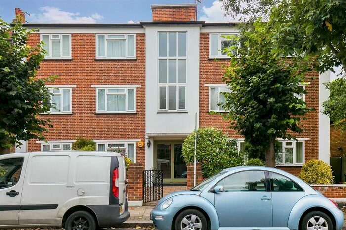 2 Bedroom Flat To Rent In Silver Dene, Larpent Avenue, Putney, SW15