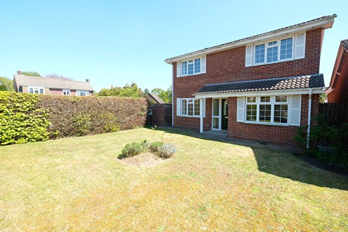 1 Bedroom Detached House For Sale In Woodlands Court, Dibden Purlieu, SO45