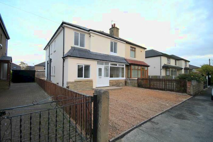 5 Bedroom Semi-Detached House To Rent In Westwood Avenue, Eccleshill, Bradford, BD2