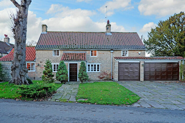 4 Bedroom Detached House For Sale In Barker Hades Road, Letwell, S81