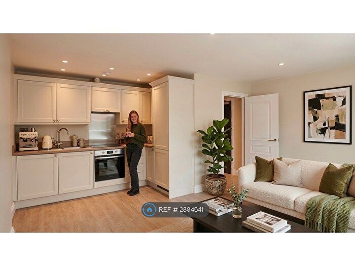 1 Bedroom Flat To Rent In Wisteria House, Tamworth, B79