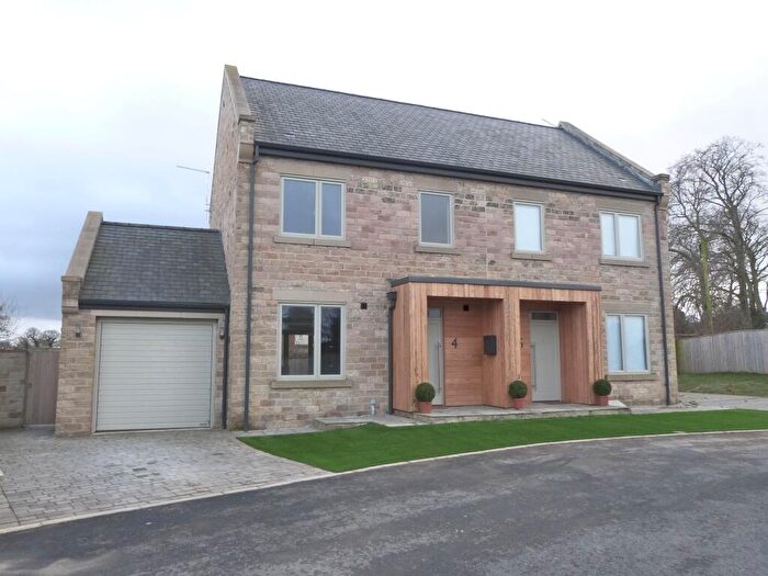 3 Bedroom Semi-Detached House To Rent In Ripon Road, Killinghall, HG3