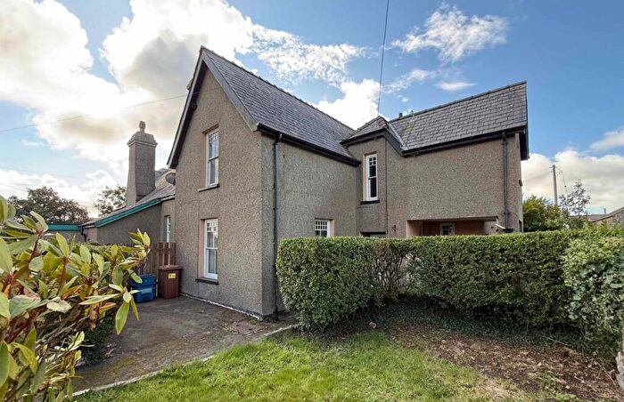 3 Bedroom Semi-Detached House For Sale In Bryncroes, Pwllheli, Gwynedd, LL53