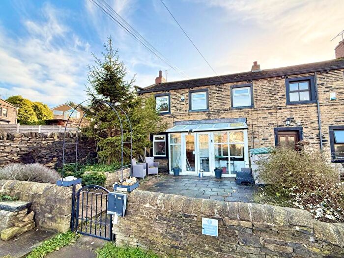 2 Bedroom End Of Terrace House To Rent In Cockley Hill Lane, Huddersfield, West Yorkshire, HD5