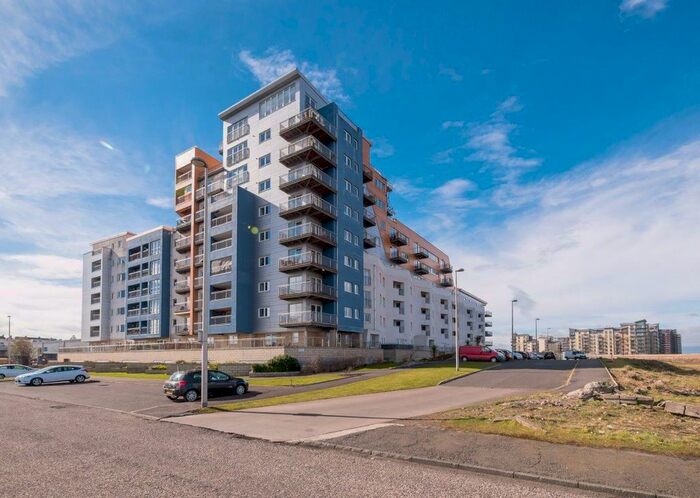 3 Bedroom Flat To Rent In Heron Place, Granton EH5