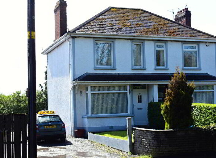 3 Bedroom Semi-detached House And Lands For Sale In Moira Road, Lisburn, BT28