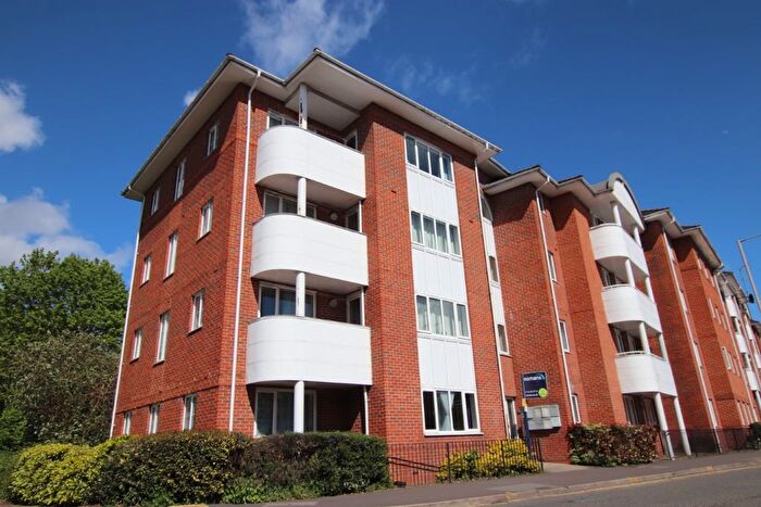 2 Bedroom Flat To Rent In Queens Road, Reading, RG1