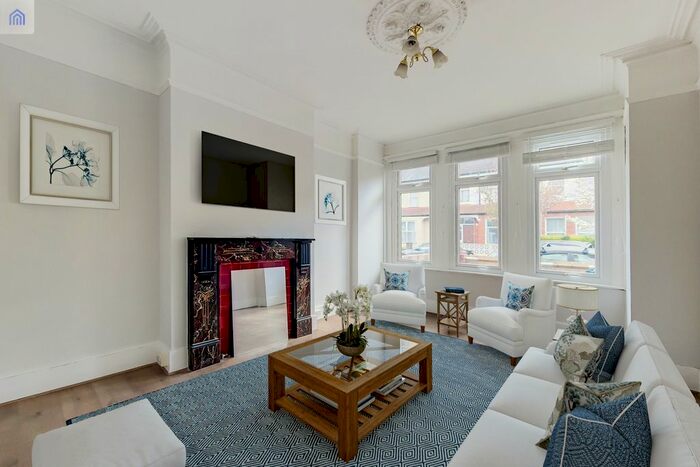 4 Bedroom Terraced House To Rent In Leander Road, Thornton Heath, Surrey, CR7