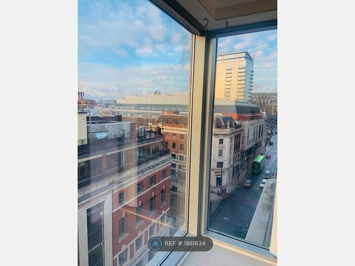 2 Bedroom Flat To Rent In Basilica, Leeds, LS1