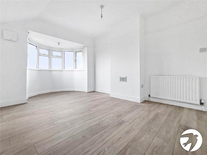 2 Bedroom Maisonette To Rent In Dartford Road, Dartford, Kent, DA1