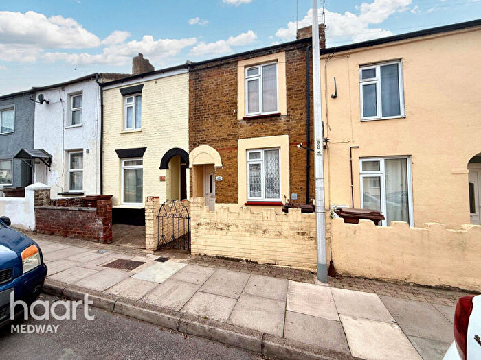 2 Bedroom Terraced House For Sale In Gardiner Street, Gillingham, ME7