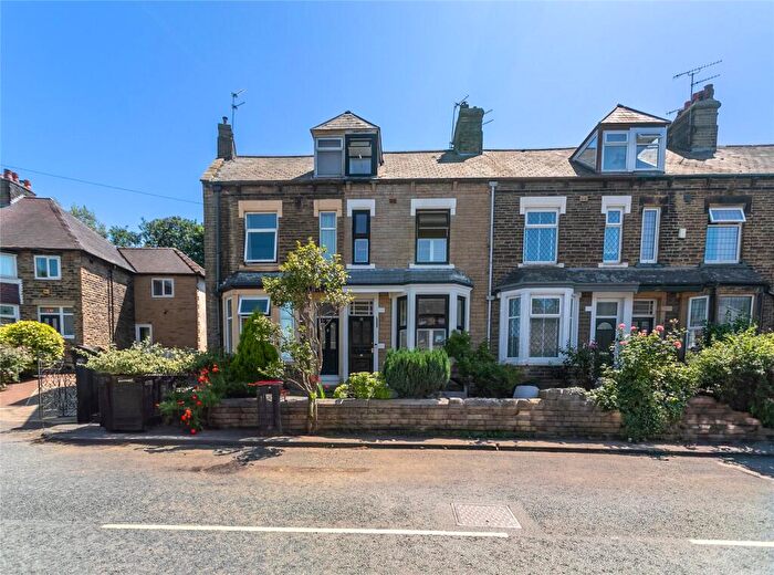3 Bedroom Terraced House For Sale In Halifax Road, Littleborough, Greater Manchester, OL15