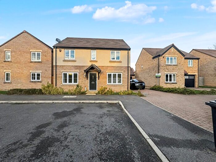 4 Bedroom Detached House To Rent In Apple Tree Close, Fenstanton, Cambs, PE28