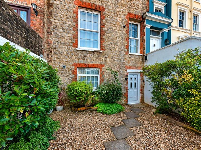 1 Bedroom Apartment For Sale In Marine Parade, Hythe, CT21