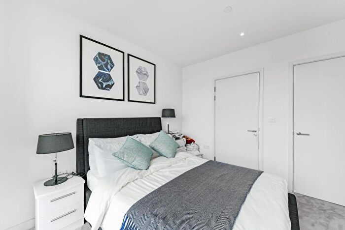 2 Bedroom Apartment To Rent In Liner House, Royal Wharf, London, E16
