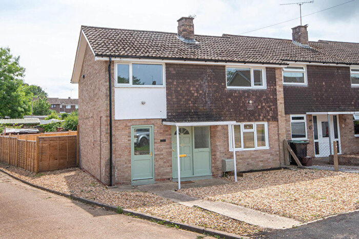 3 Bedroom End Of Terrace House For Sale In Brookside, Hounsdown, SO40