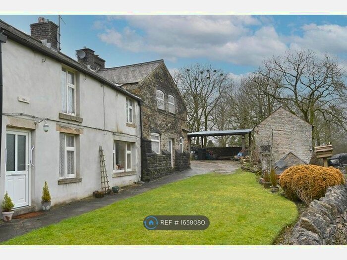 3 Bedroom Semi-Detached House To Rent In Edge Bank View The Hills, Bradwell, S33