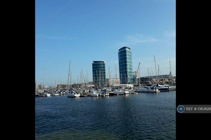 1 Bedroom Flat To Rent In Marina Point Westreet, Chatham, ME4