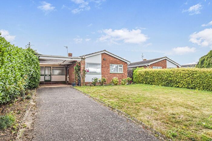 3 Bedroom Detached Bungalow For Sale In Overcote Lane, Needingworth, PE27
