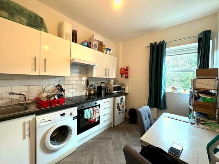 Studio To Rent In Turnpike Lane, Turnpike Lane, N8