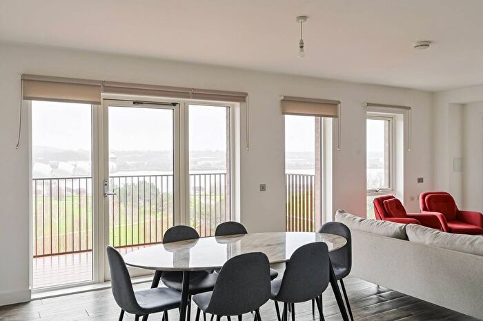 3 Bedroom Flat To Rent In Millet Place, Royal Docks, London, E16