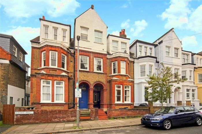 2 Bedroom Flat To Rent In Schubert Road, Putney, London SW15